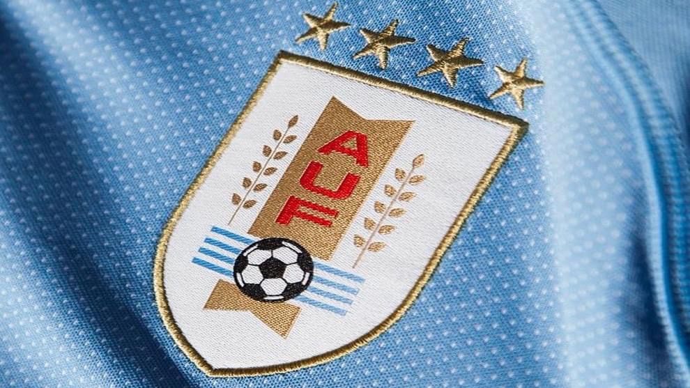 El 'secreto' de Uruguay: ¿por qué tiene 4 estrellas en el escudo si solo  ganó 2 mundiales?